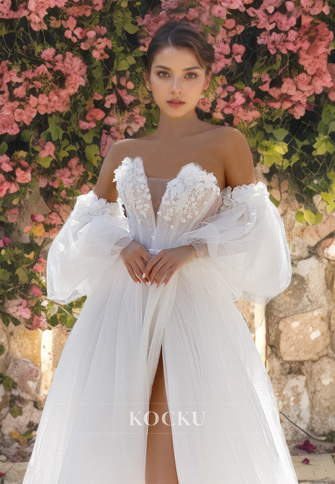 Beach A-Line Wedding Dress V-Neck Puff-Sleeves High Split Lace Appliques Boho Dress with Train