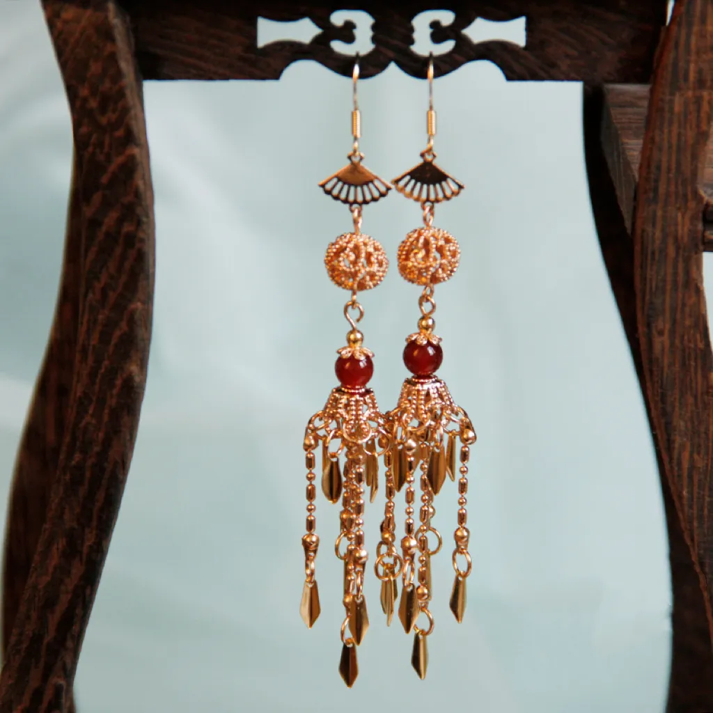 Dangle Earrings: Oriental Goddess