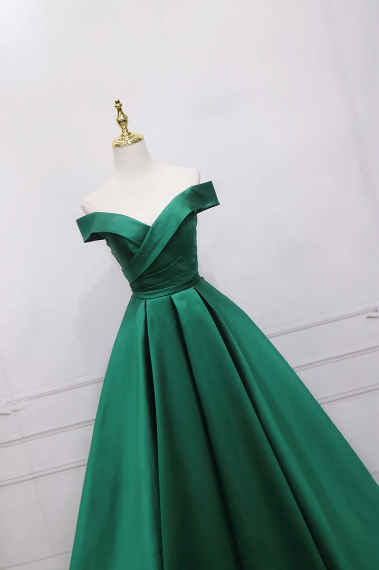 Green Satin Long Prom Dress Off the Shoulder Evening Party Dress