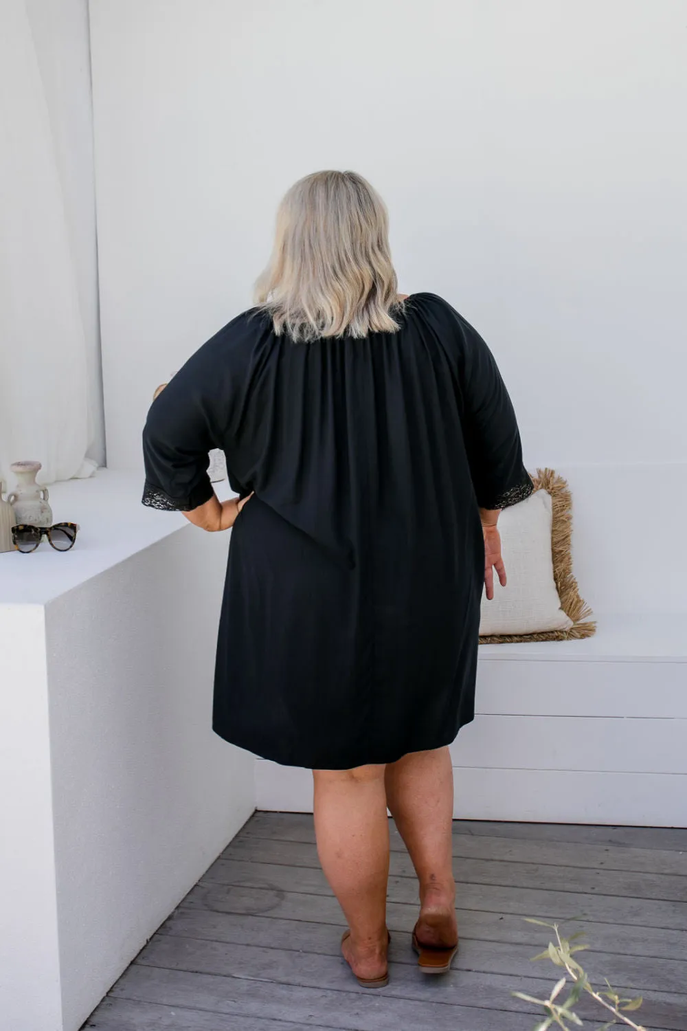 Little Lace Kaftan in Black