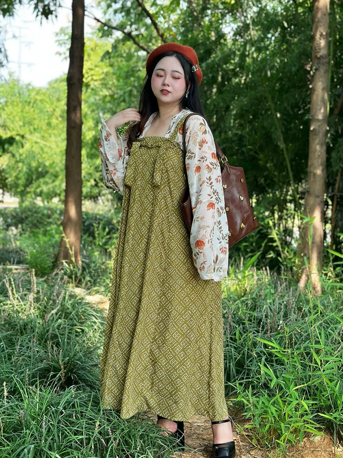 Wan Feng 晚风 Evening Breeze Modernized Tang Dynasty Qixiong Ruqun Set